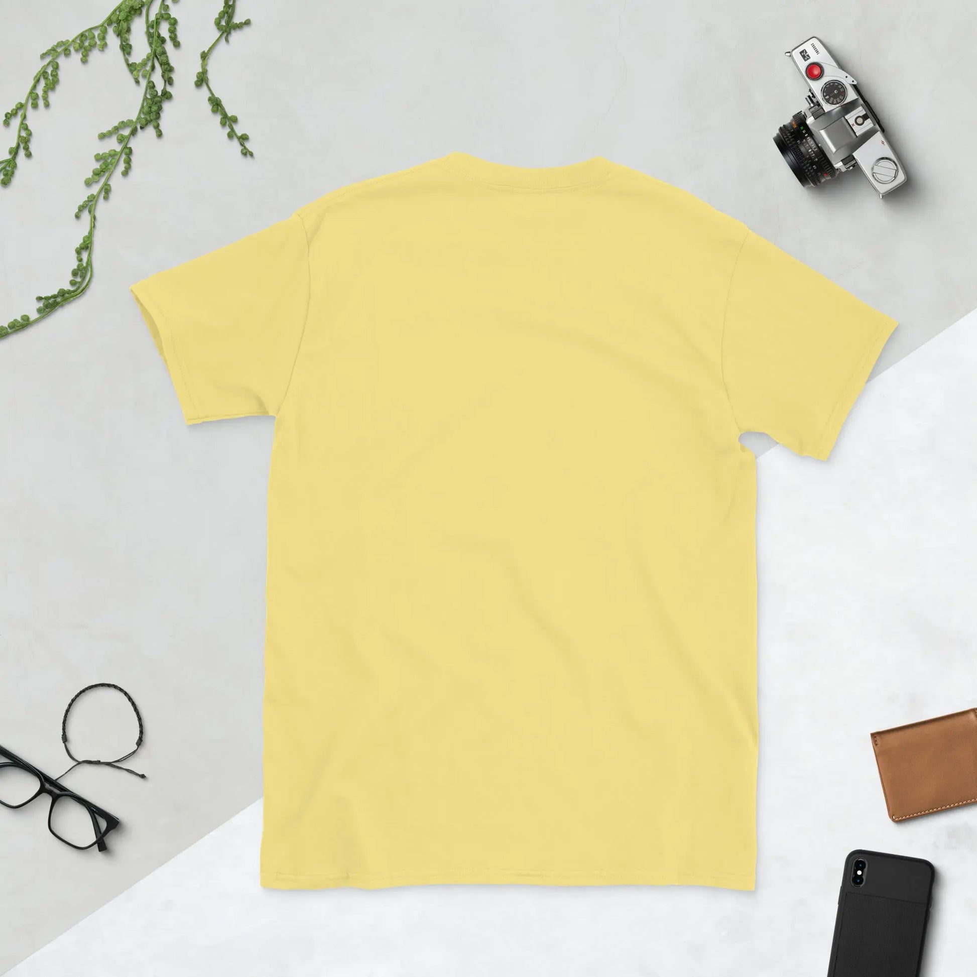 "This Mom Runs on Books and Chaos" Short - Sleeve Unisex Bookishly T-Shirt - TBRaring